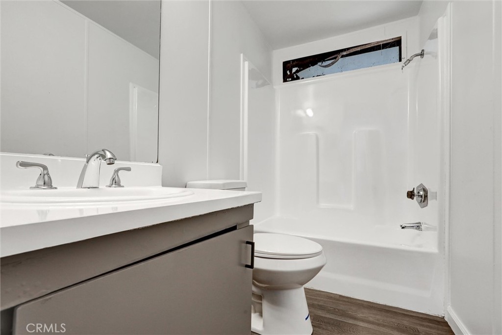 80 E Dawes Street 97