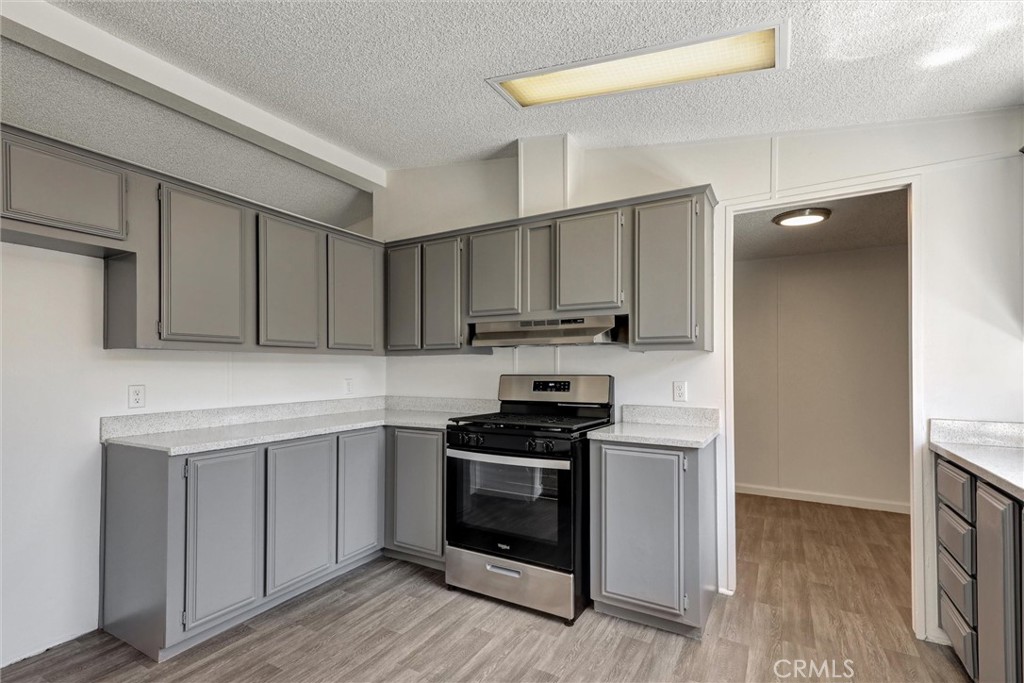 80 E Dawes Street 97