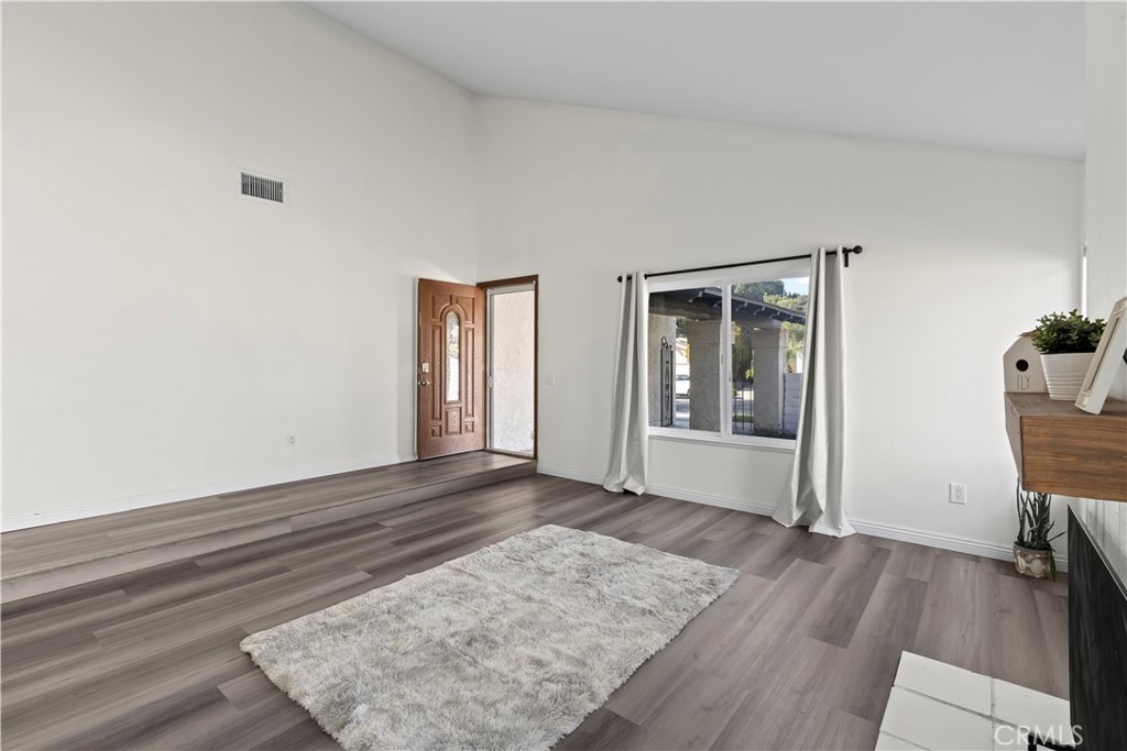 971 Oakdale St.