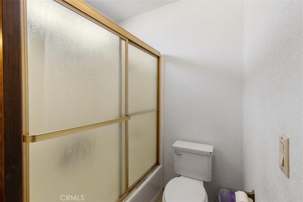 17800 Krameria Avenue