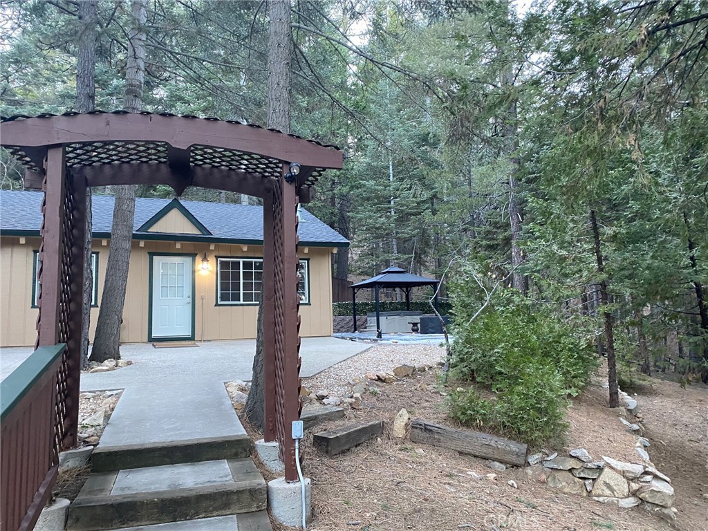 26656 Lake Forest Drive