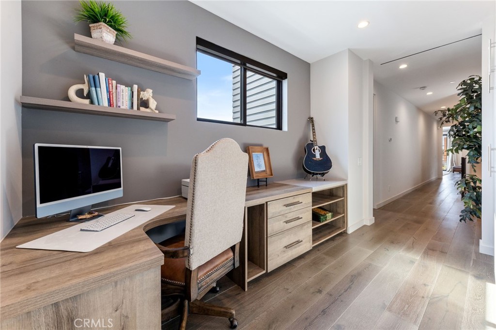 1002 Huntington Street