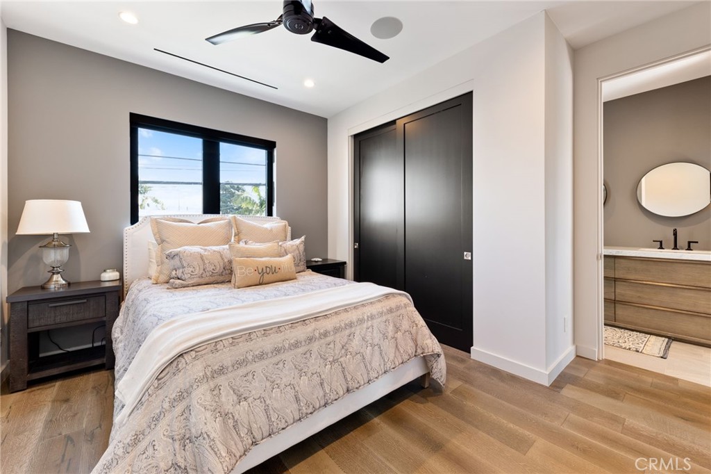 1002 Huntington Street