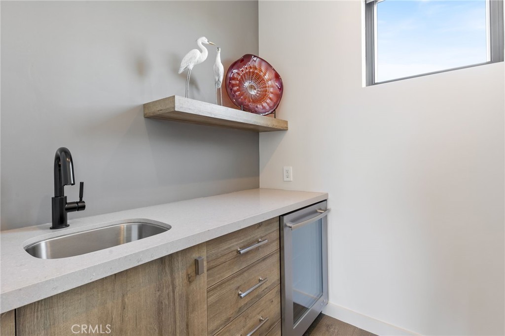 1002 Huntington Street