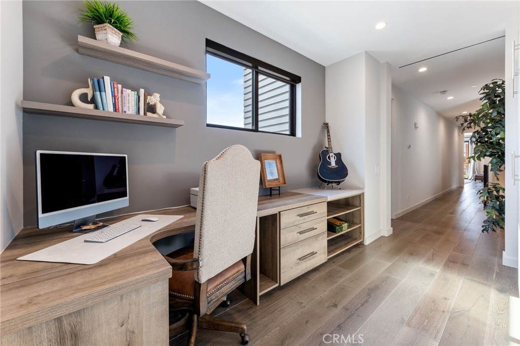 1002 Huntington Street