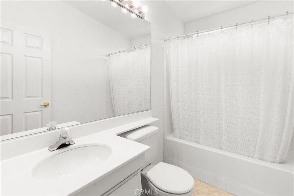 7271 Katella Avenue 100