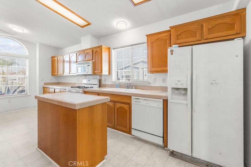 7271 Katella Avenue 100