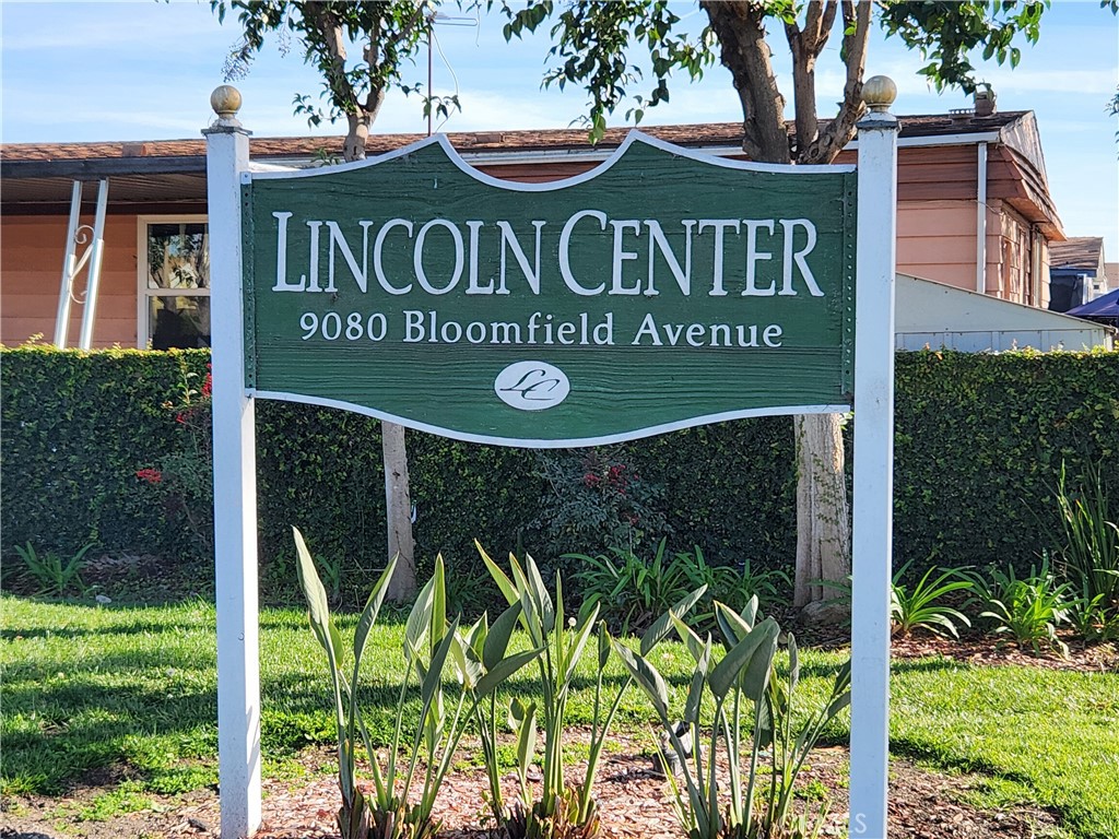 9080 Bloomfield Avenue 193