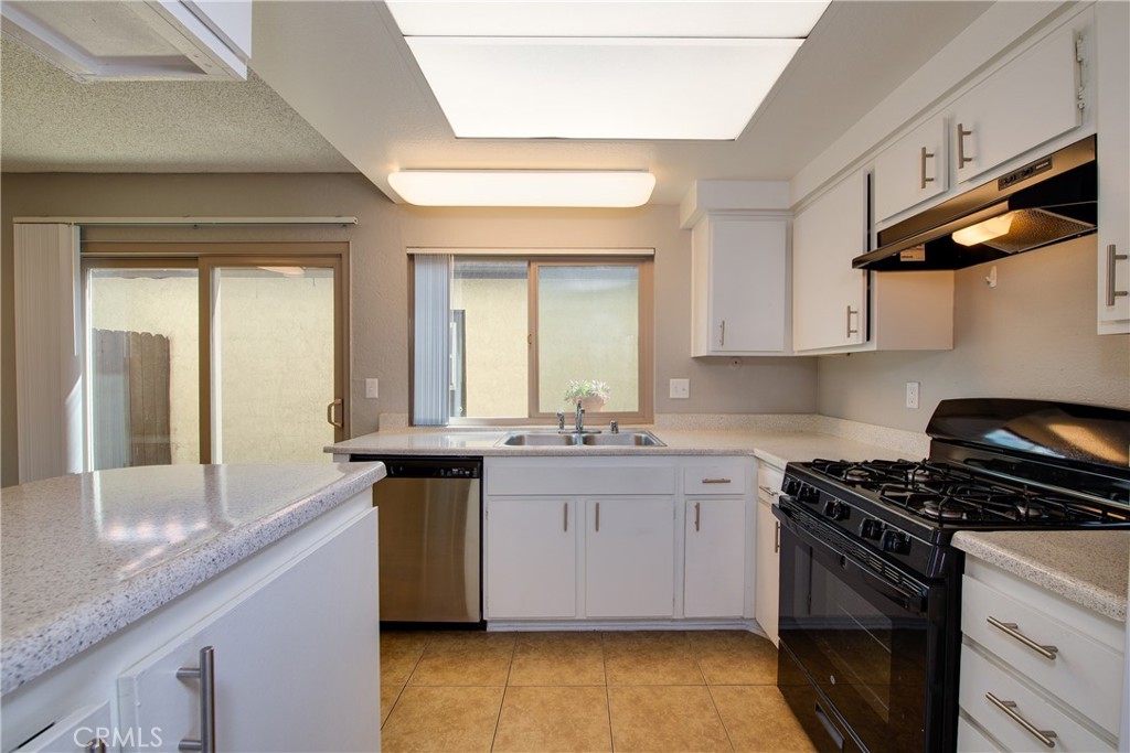 1077 Santo Antonio Dr. 27