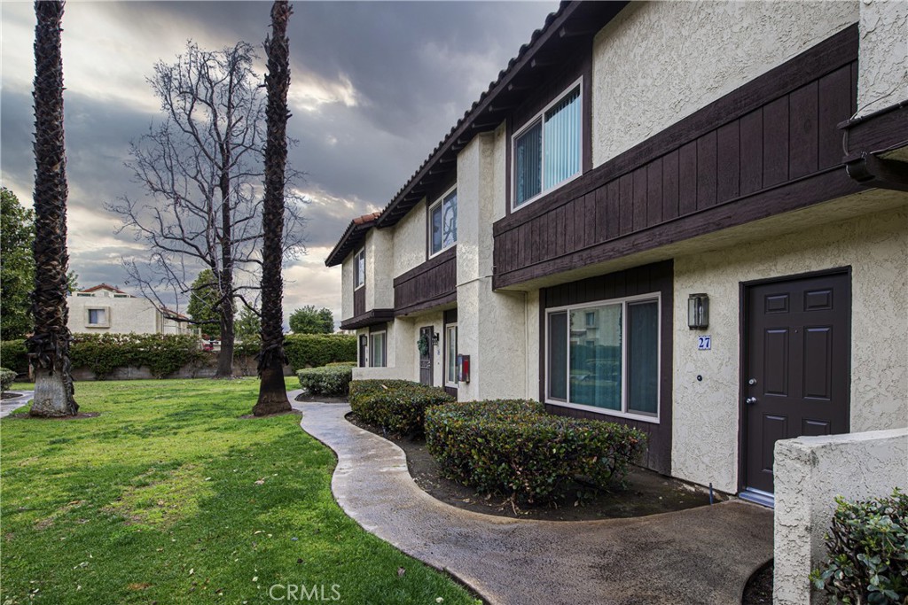 1077 Santo Antonio Dr. 27