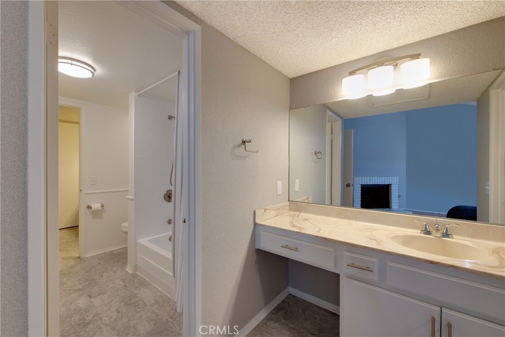 1077 Santo Antonio Dr. 27