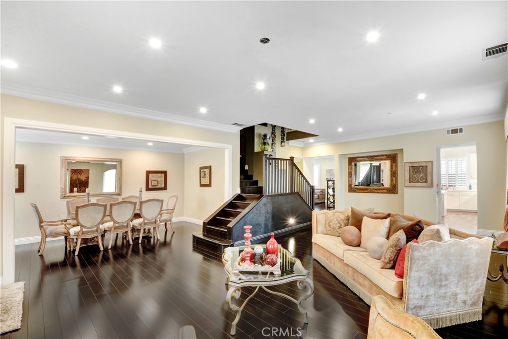8345 Sunshine Lane