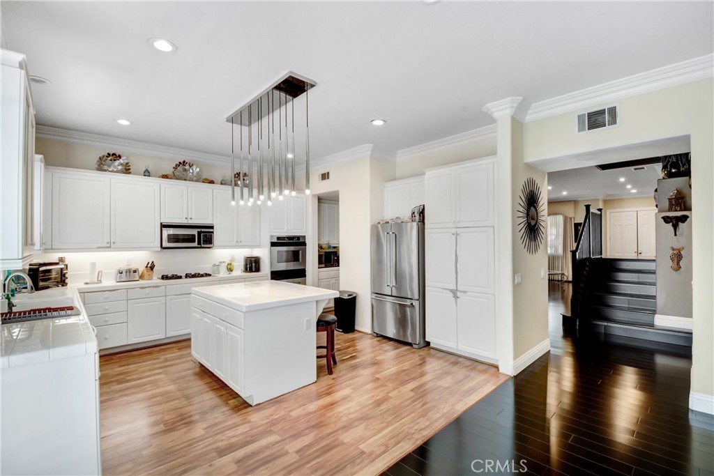 8345 Sunshine Lane