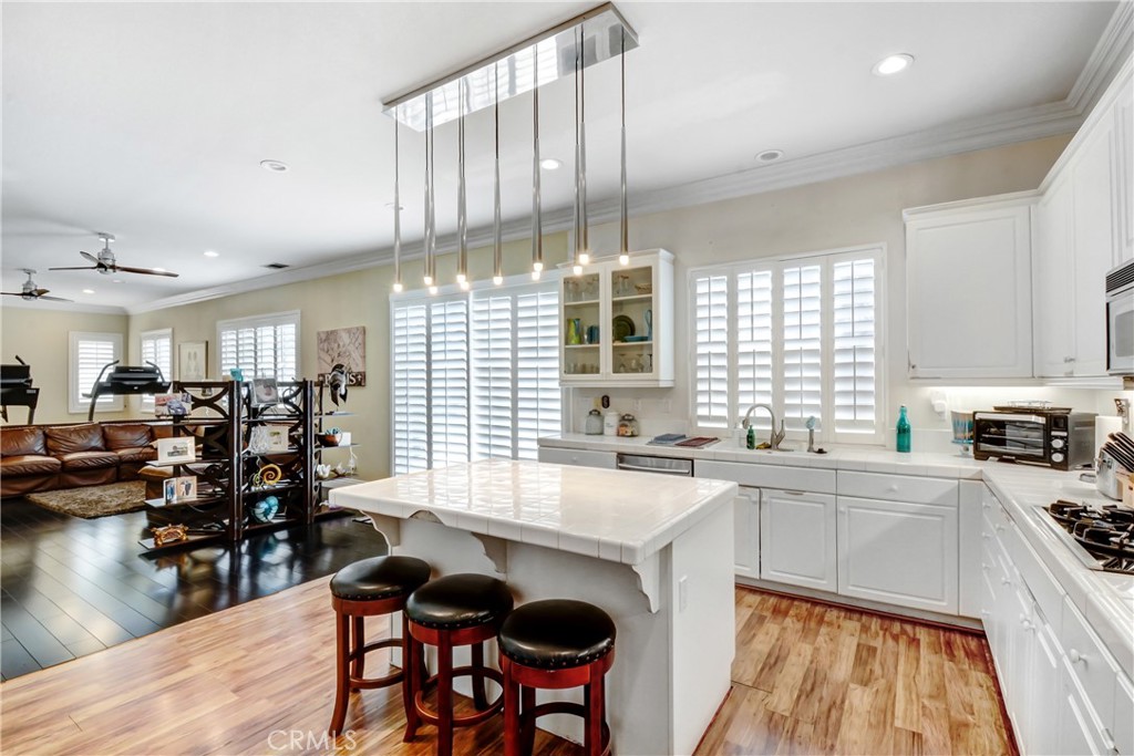 8345 Sunshine Lane