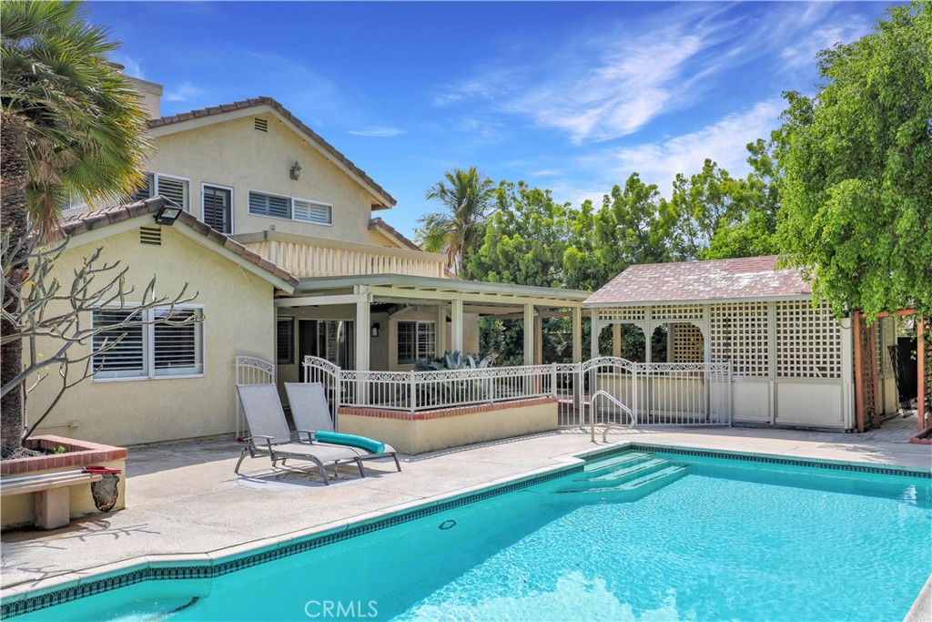 1185 Bridgeport Road