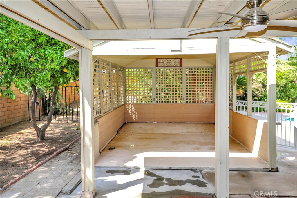 1185 Bridgeport Road