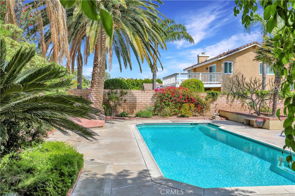 1185 Bridgeport Road