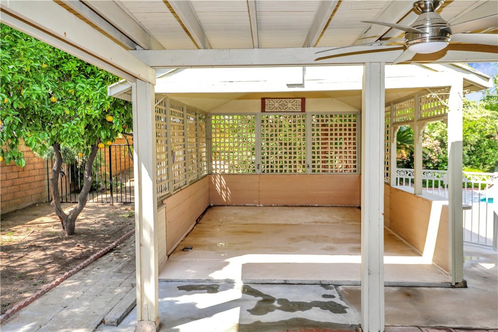 1185 Bridgeport Road
