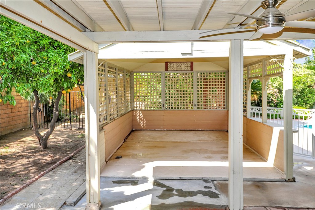 1185 Bridgeport Road
