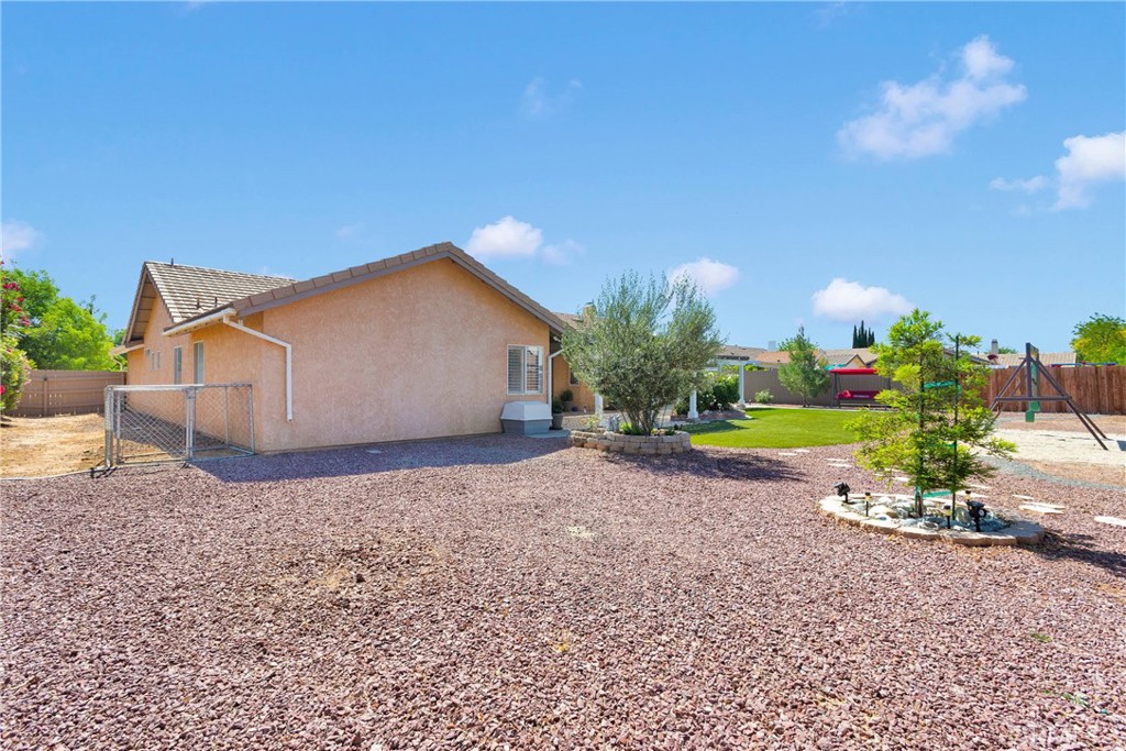 13950 High Falls Trail