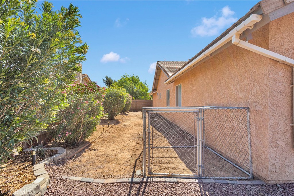 13950 High Falls Trail