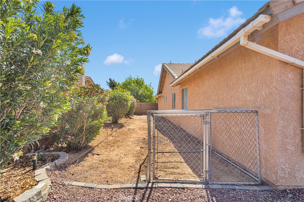 13950 High Falls Trail