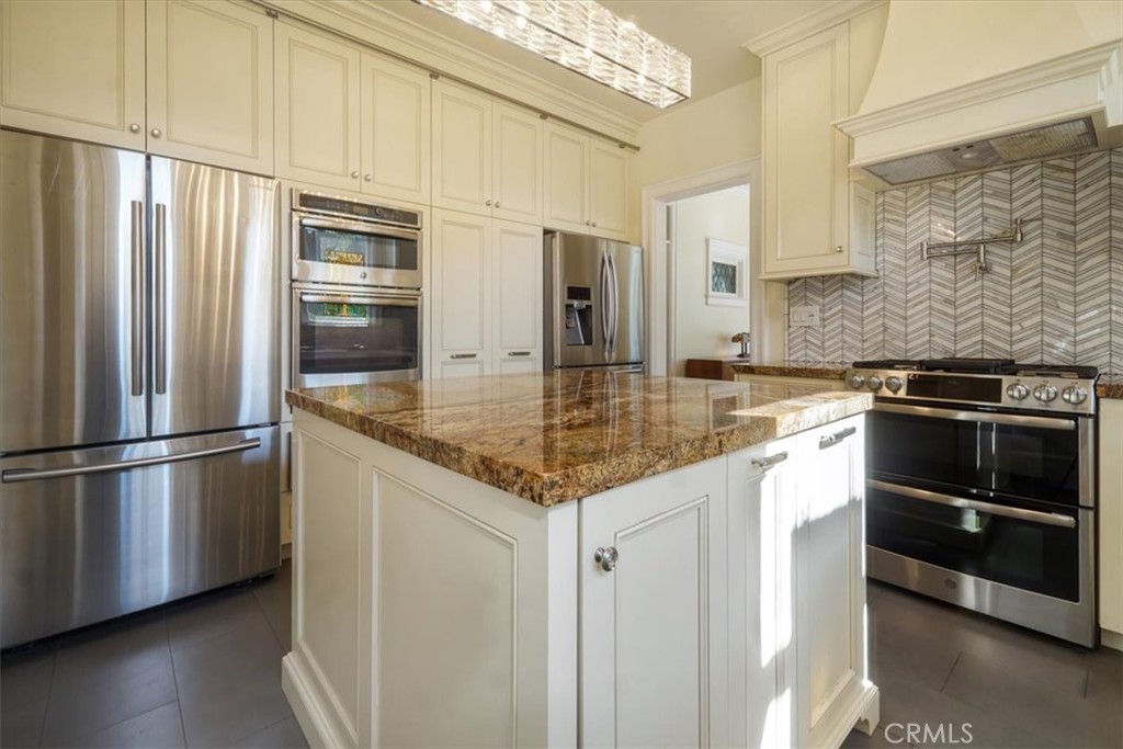 3891 4th Street