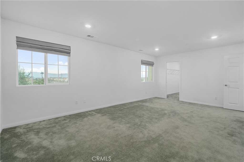 2600 E Barnvelder Court