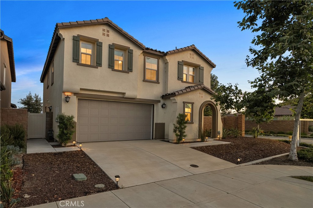 2600 E Barnvelder Court