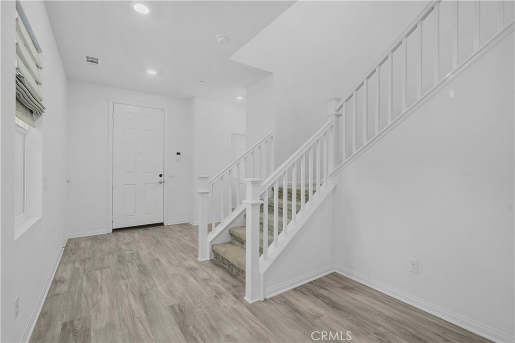 2600 E Barnvelder Court