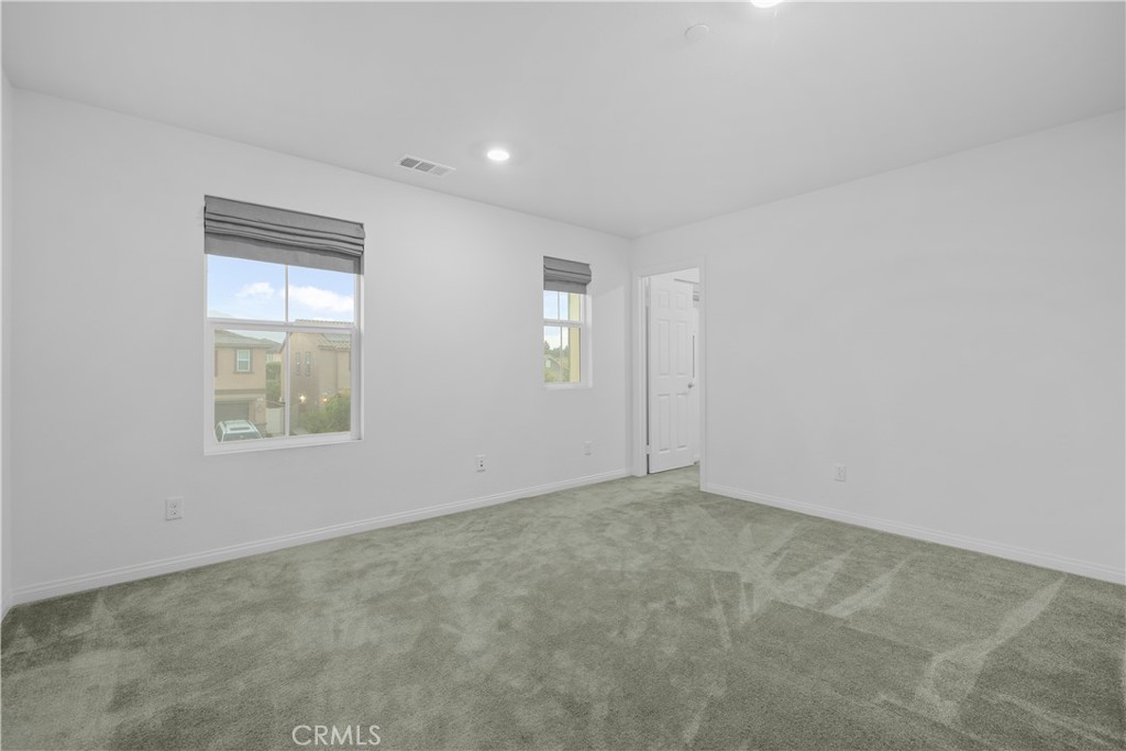 2600 E Barnvelder Court