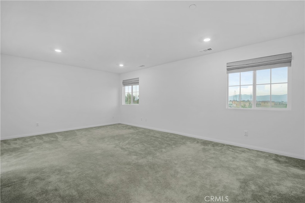 2600 E Barnvelder Court