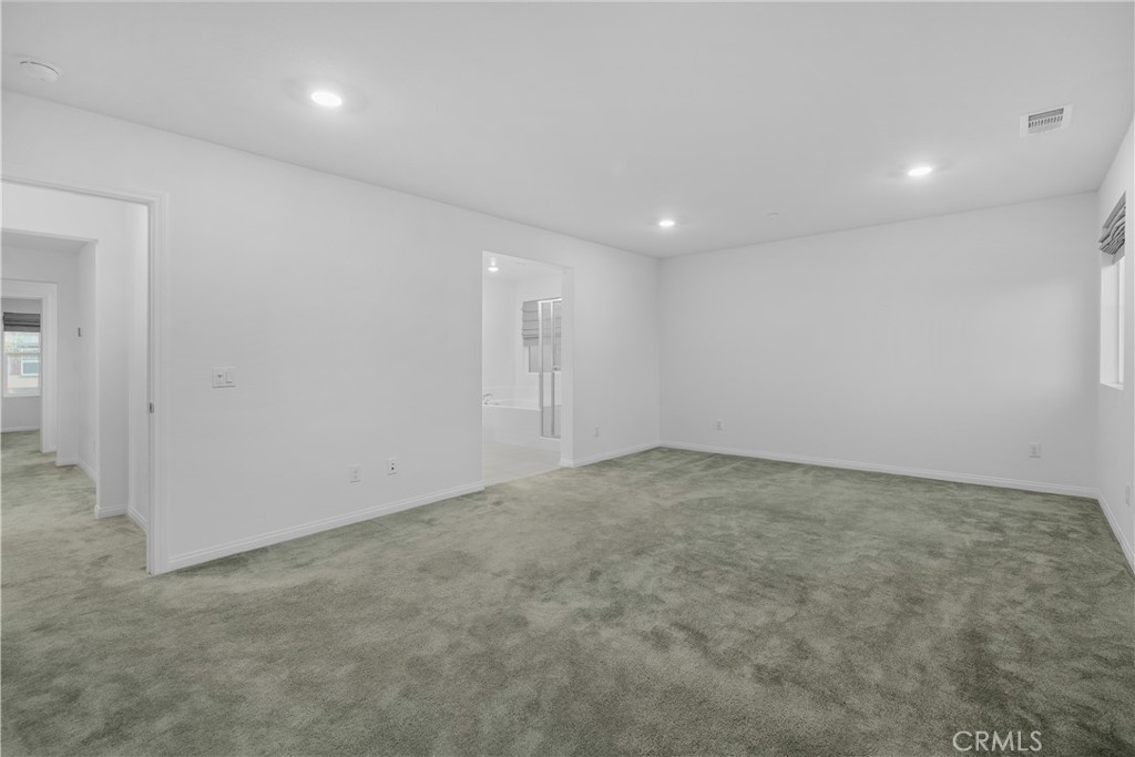 2600 E Barnvelder Court