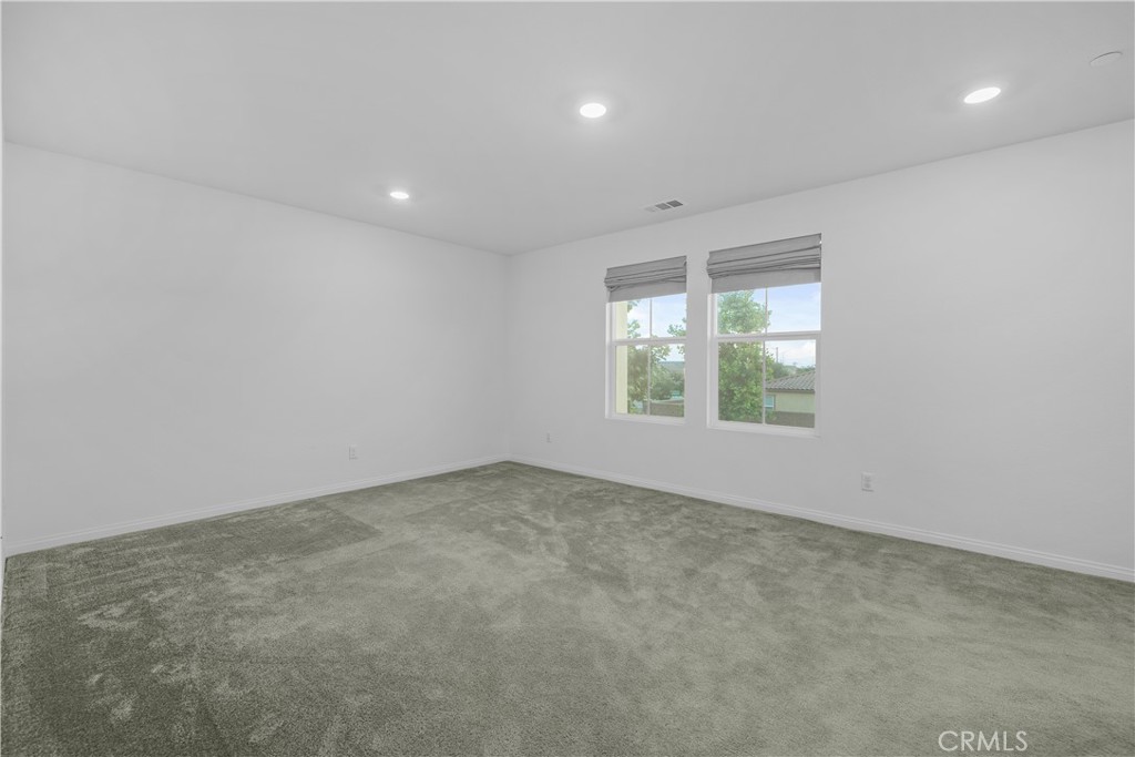 2600 E Barnvelder Court
