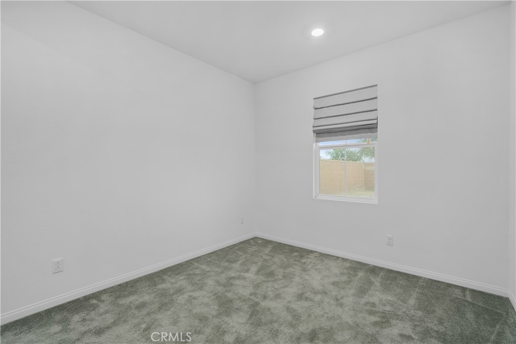2600 E Barnvelder Court