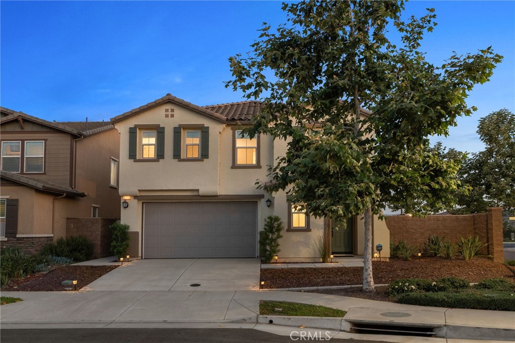 2600 E Barnvelder Court