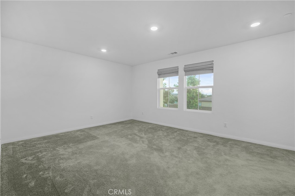 2600 E Barnvelder Court