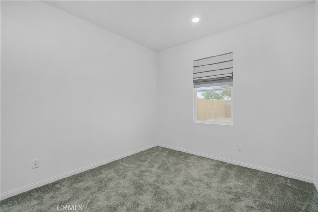 2600 E Barnvelder Court