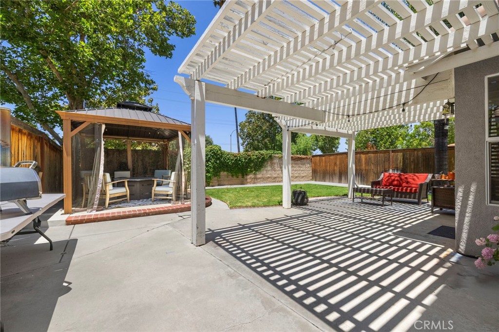 943 Miraflores Drive