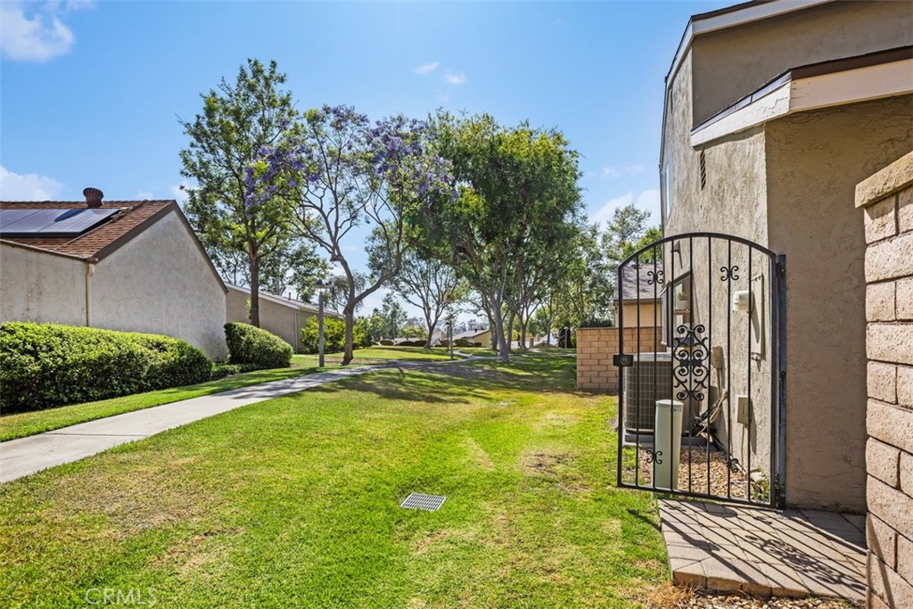 2910 Pinewood Court