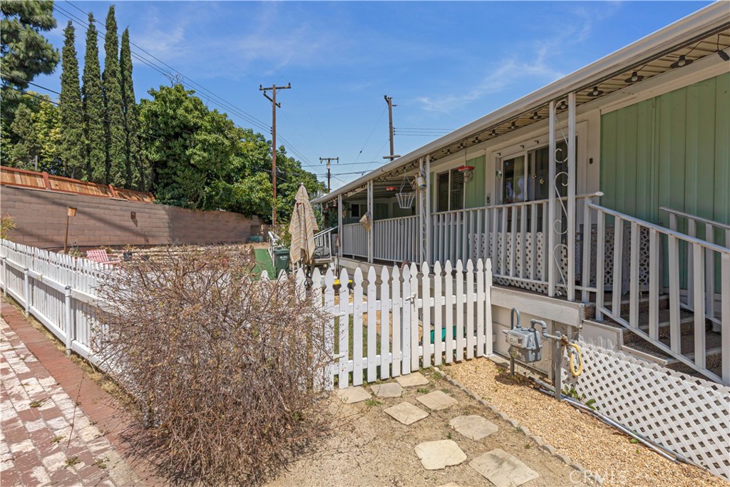 301 E Foothill Boulevard 28