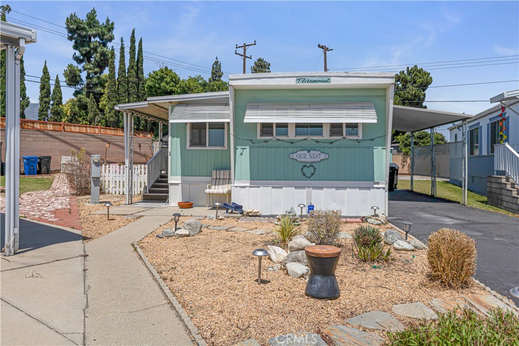 301 E Foothill Boulevard 28