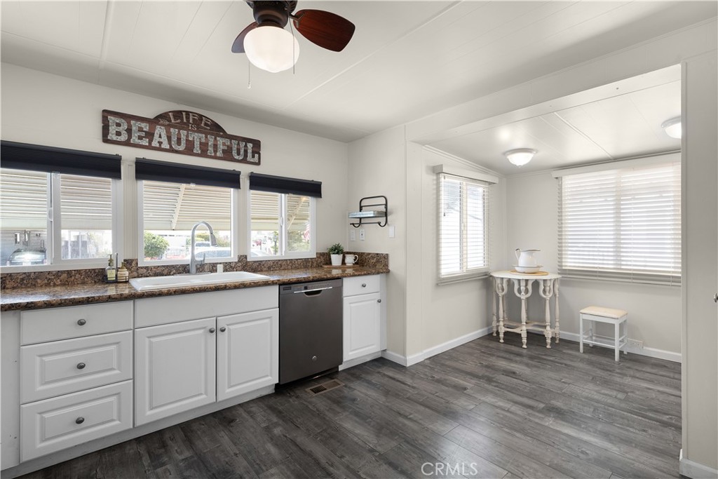 301 E Foothill Boulevard 28