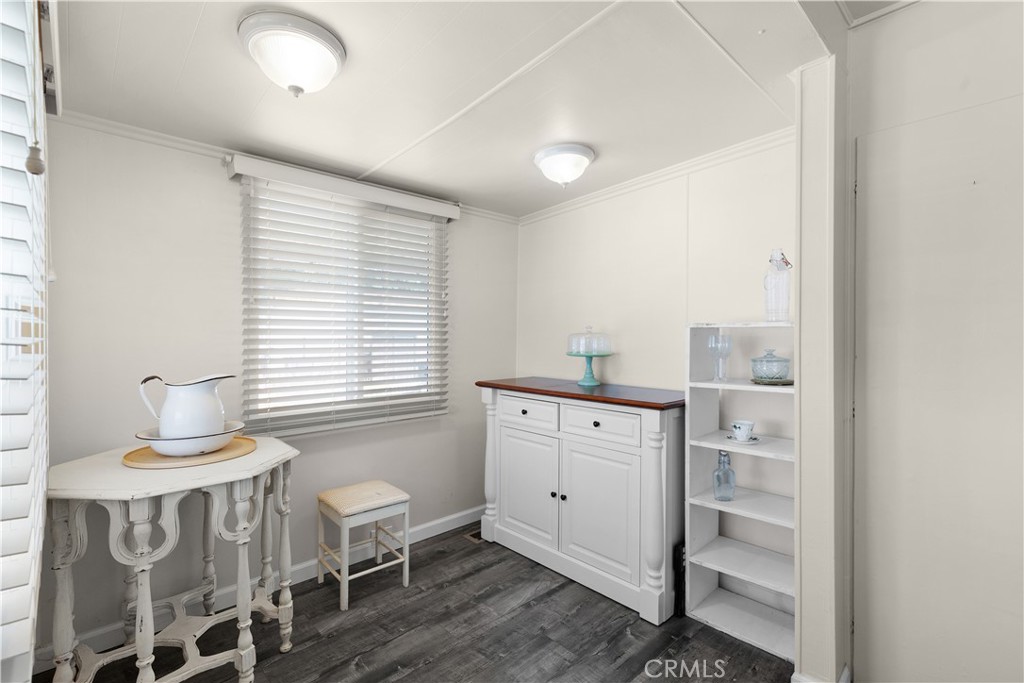 301 E Foothill Boulevard 28