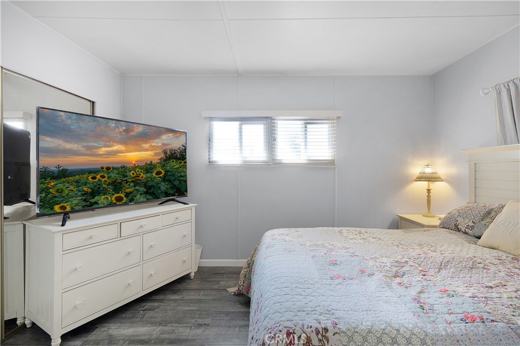 301 E Foothill Boulevard 28