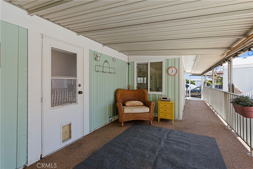 301 E Foothill Boulevard 28