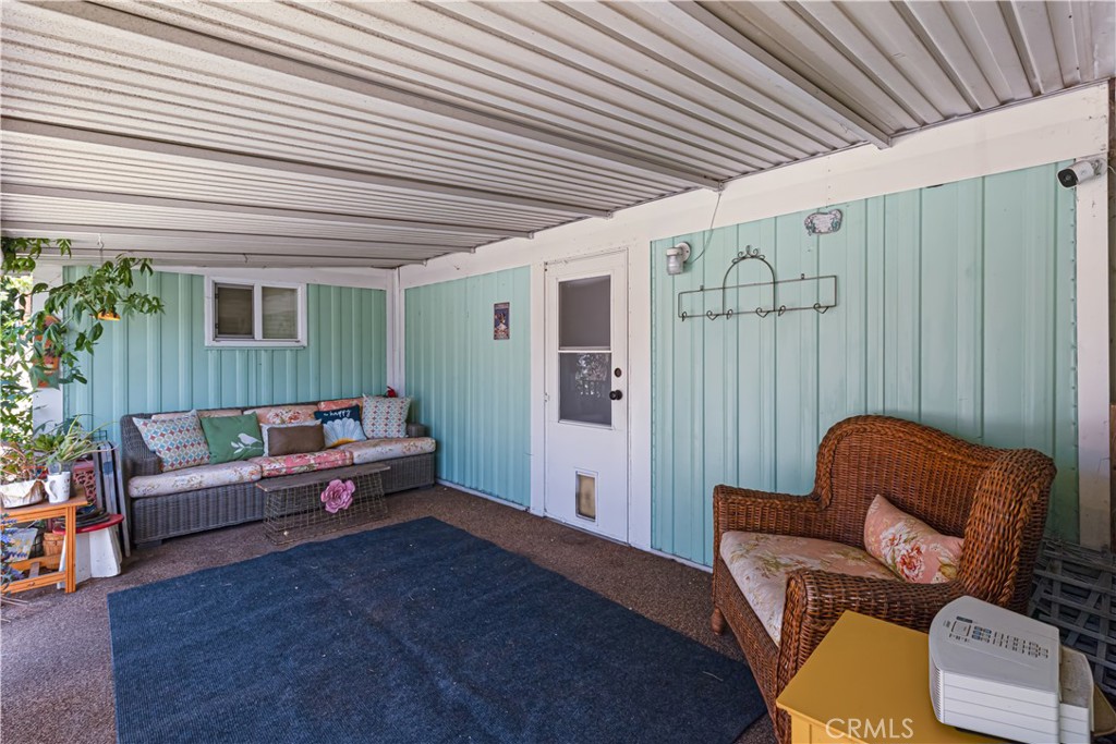 301 E Foothill Boulevard 28