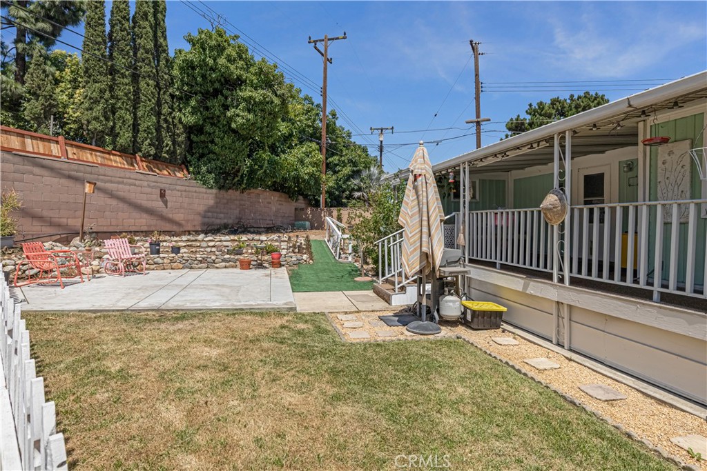301 E Foothill Boulevard 28