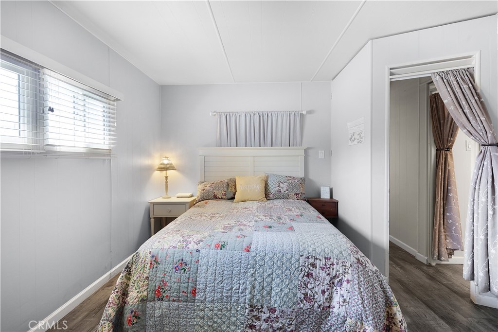 301 E Foothill Boulevard 28
