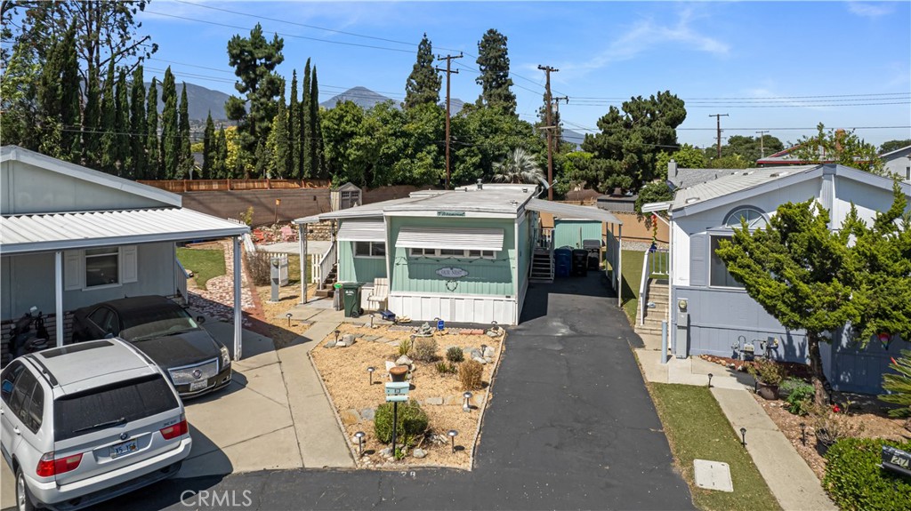301 E Foothill Boulevard 28